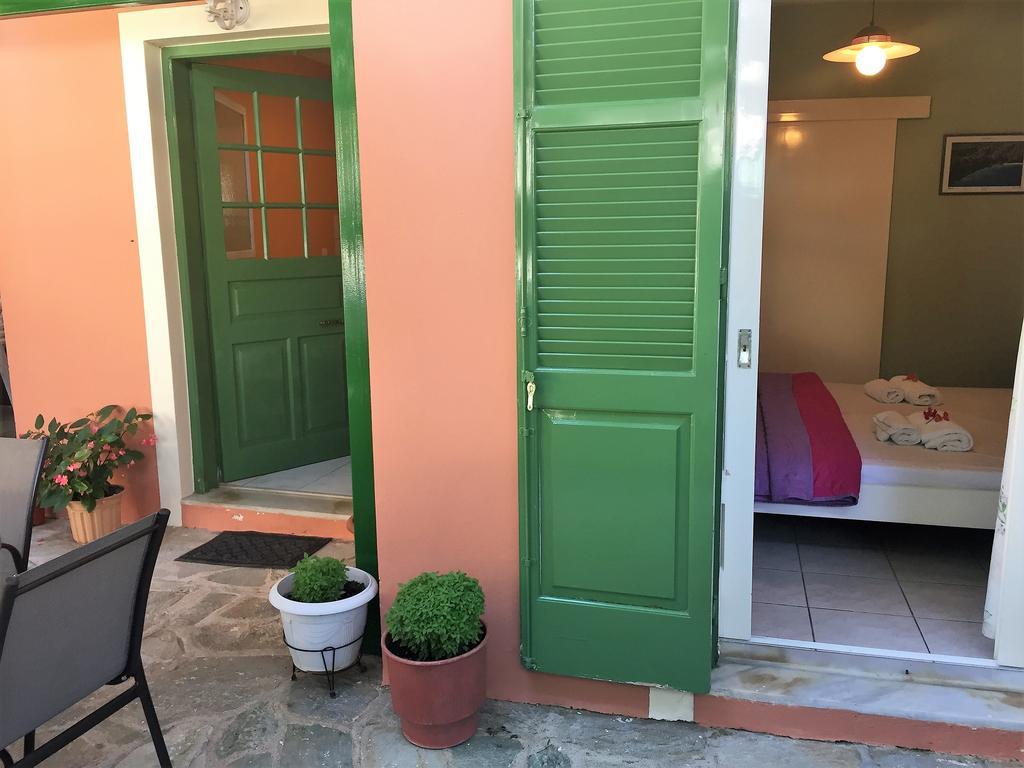 ואסיליקי Georgakis George Rooms מראה חיצוני תמונה